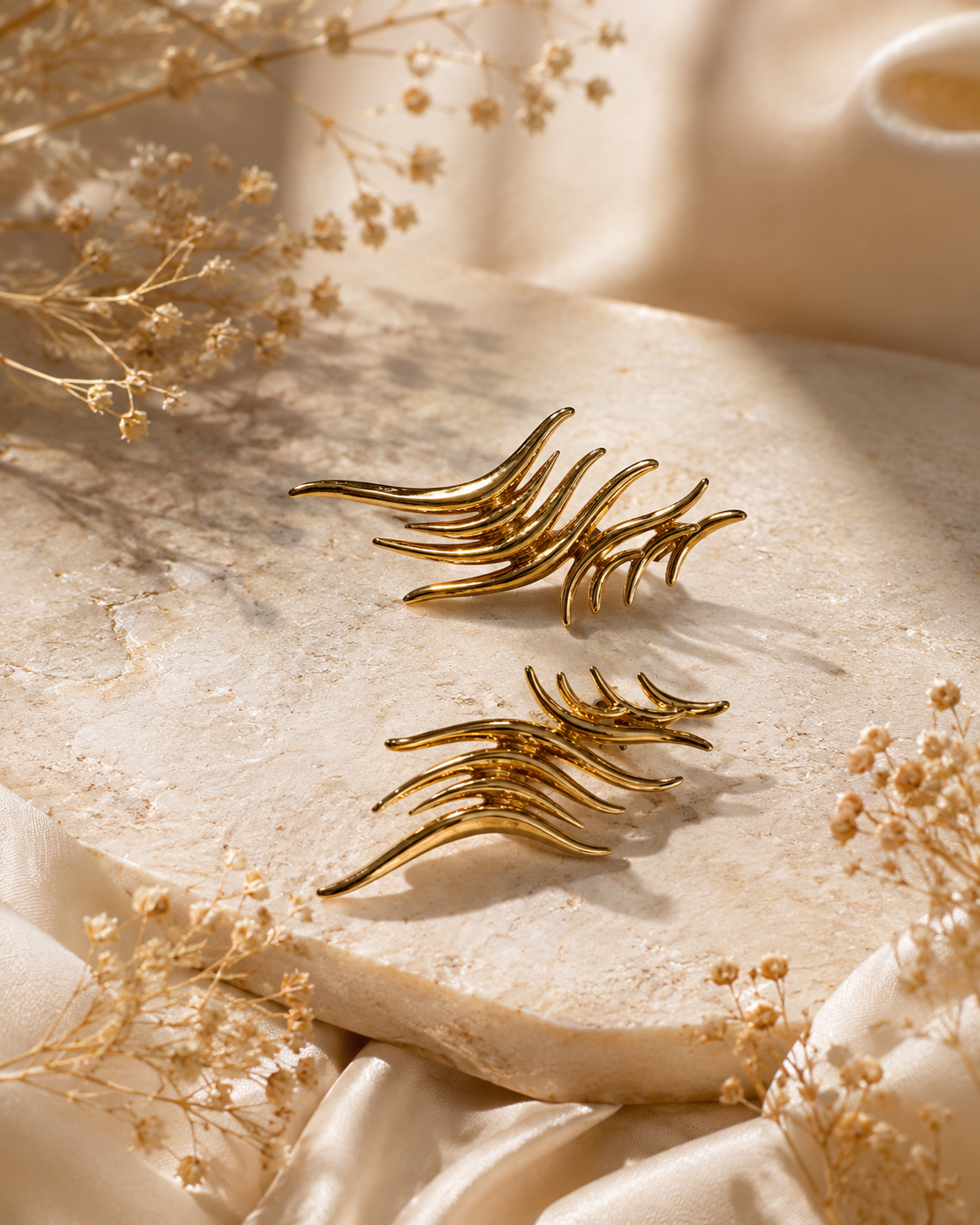 Golden Feather Flow Earring