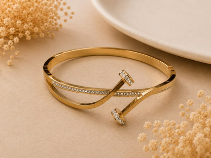 Royal Glow Open Bangle