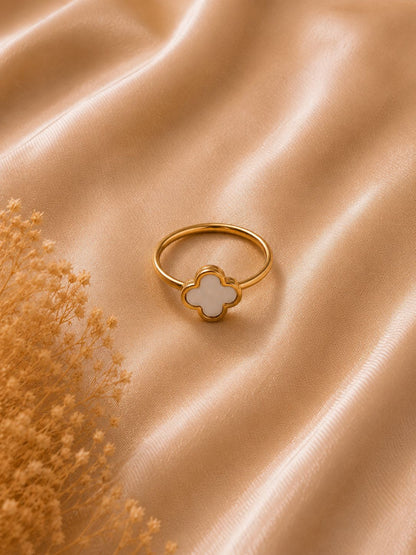 Clover Charm Ring