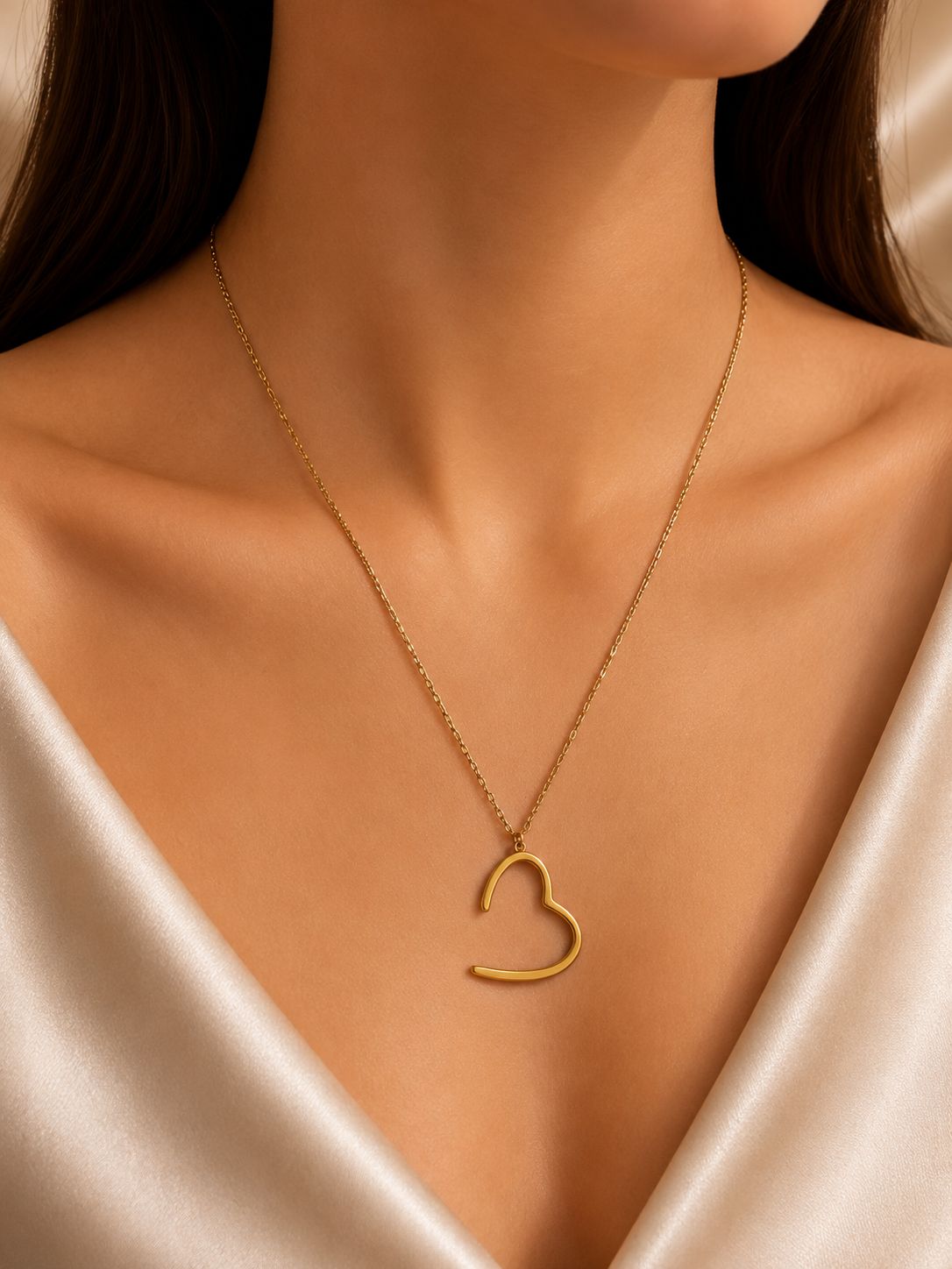Heartline Necklace