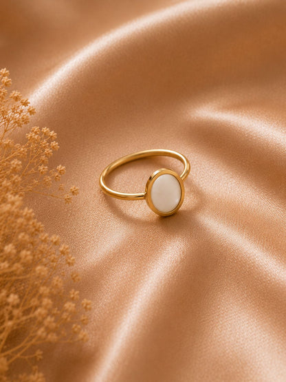 Noir Circle Ring