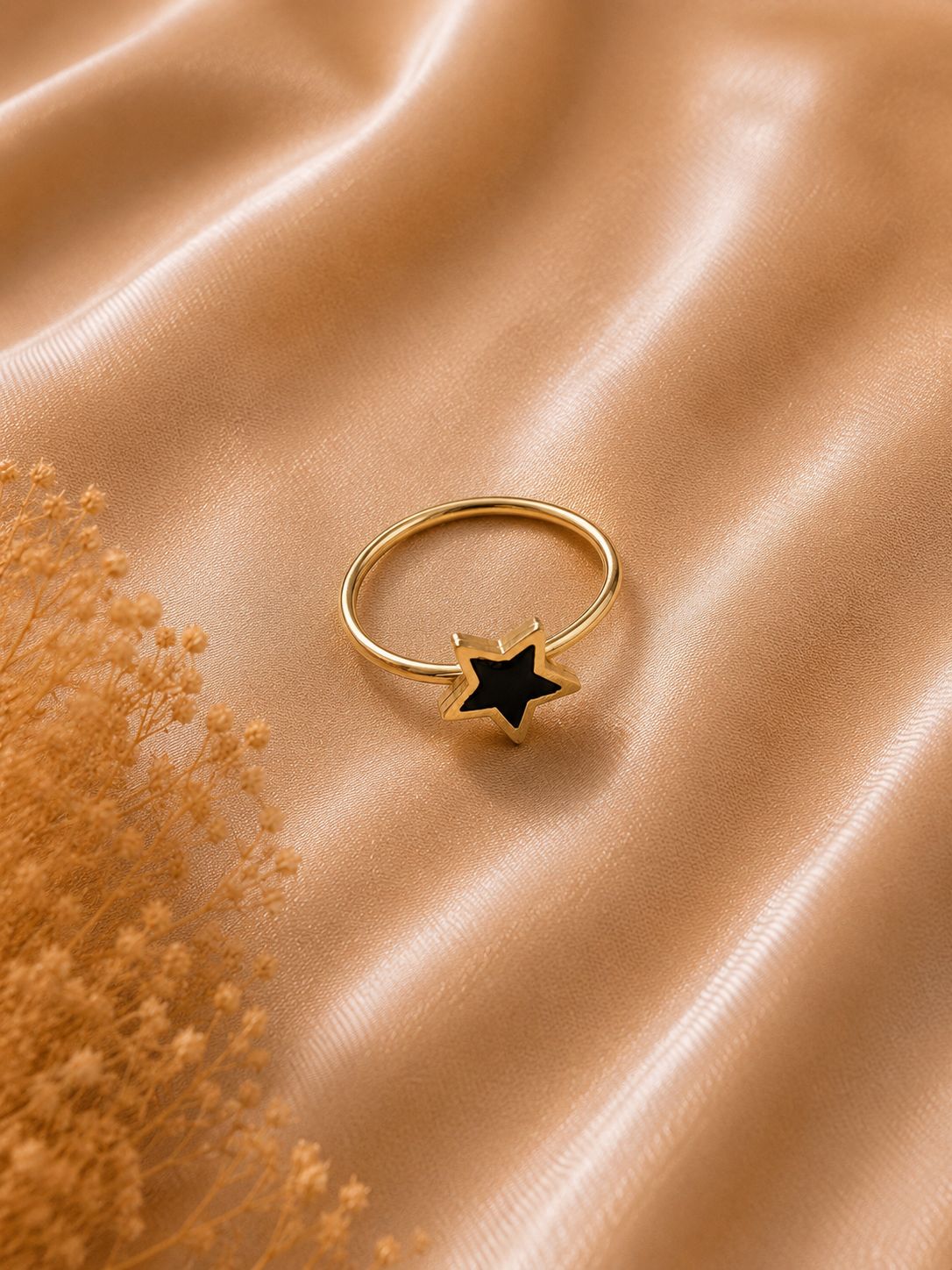Elegant Star Glow Ring